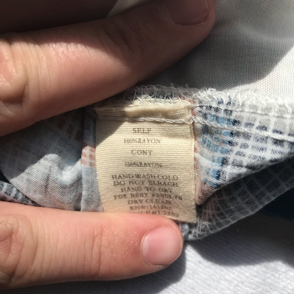 Anthropologie Hem & Thread Womens Shirt SMall - Picture 7 of 8